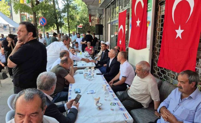 Şehit Piyade Sözleşmeli Er Ahmet Gültekin’in acılı babası taziyeleri kabul etti