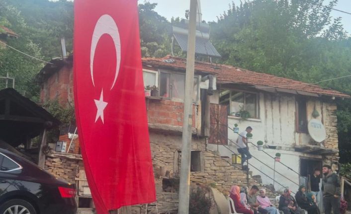 Şehit Sözleşmeli Er Ahmet Kuşak, son yolculuğuna uğurlandı