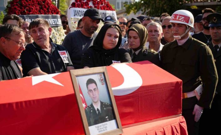 Şehit Üsteğmen Tuğrul Özsu, Edirne’de son yolculuğuna uğurlandı