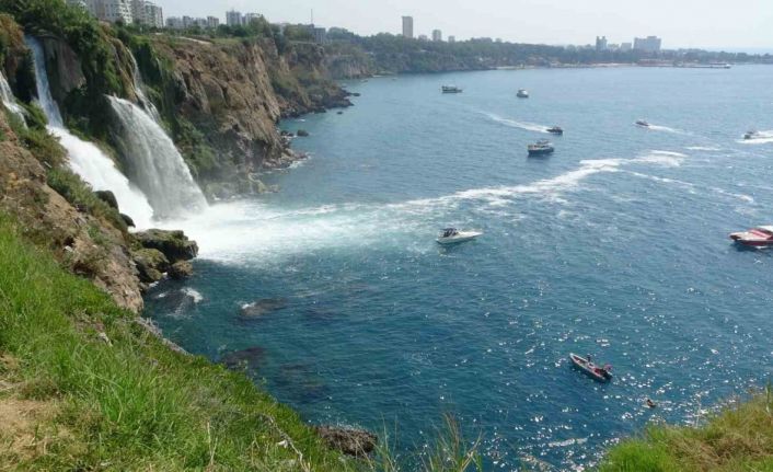 Şelaleden denize birinin düştüğü iddiasıyla arama çalışmaları yeniden başladı