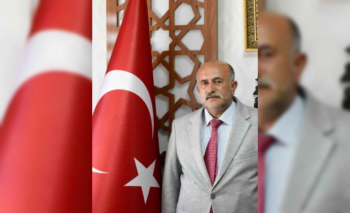 Şenkaya Belediye Başkanı Özcan’dan 15 Temmuz mesajı; "Hainlerin karşısında her zaman duvar olacağız"