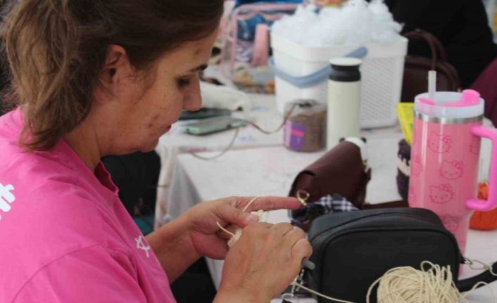 Siirtli kadın girişimci kurduğu atölyede kadınlara hem üretiyor hem kazandırıyor
