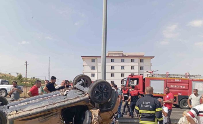 Siirt’te otomobil ile pikap çarpıştı: 3 yaralı