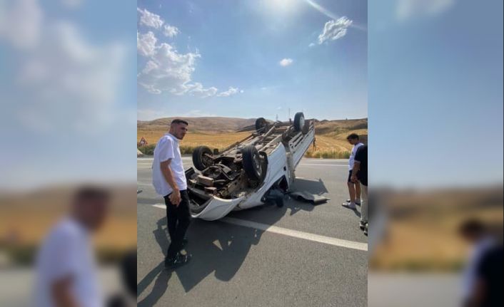 Siirt’te takla atan pikap sürücü yaralandı