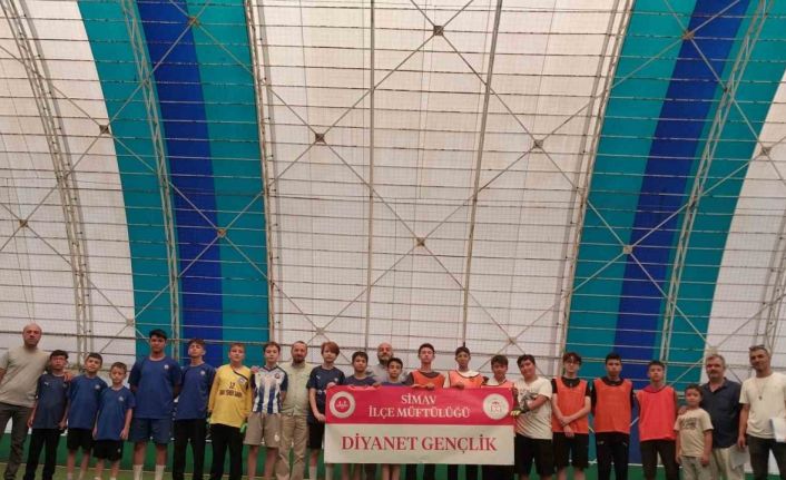 Simav’da Yaz Kur’an Kursları arası futbol turnuvası