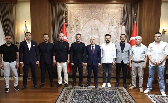 Sivasspor yönetiminden vefa ziyareti