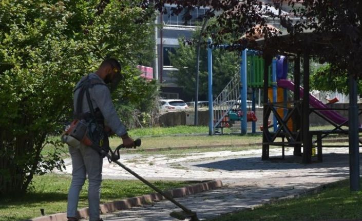 Söğüt’te park ve bahçeler güzelleştiriliyor