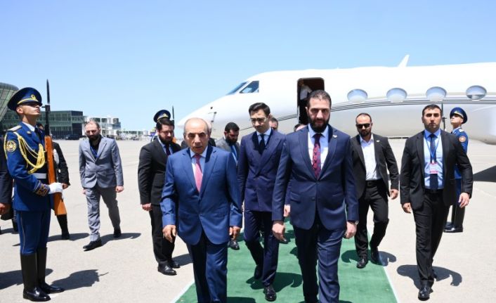 Suriye Devlet Başkanı eş-Şara, Azerbaycan’da