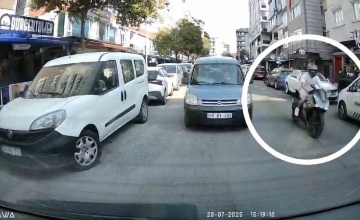 Sürücünün yaralandığı motosiklet kazası kamerada