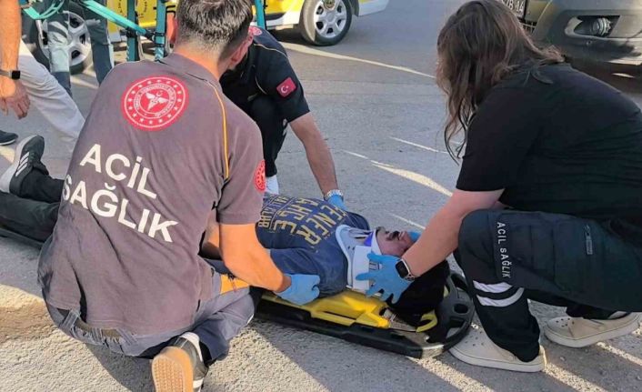 Taksi ile çarpışan motosiklet sürücüsü yaralandı