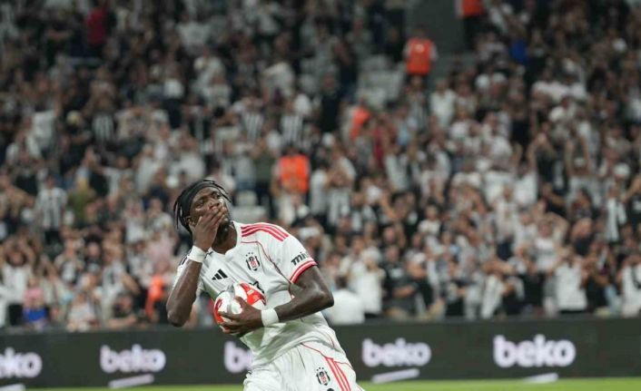 Tammy Abraham ilk resmi maçında golünü attı
