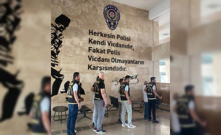 Tapuda sahte kimlikle satış girişimi: 4 kişi tutuklandı