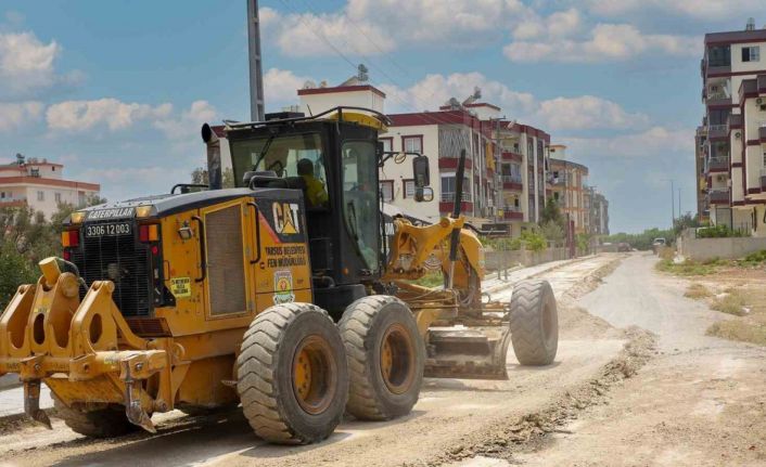 Tarsus’ta Bağlar Mahallesi’nde yol çalışmaları başladı
