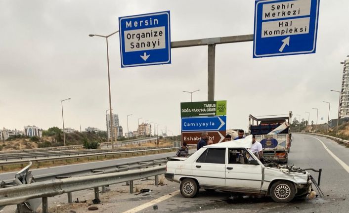 Tarsus’ta trafik kazası: İki kardeşten biri öldü, diğeri yaralandı