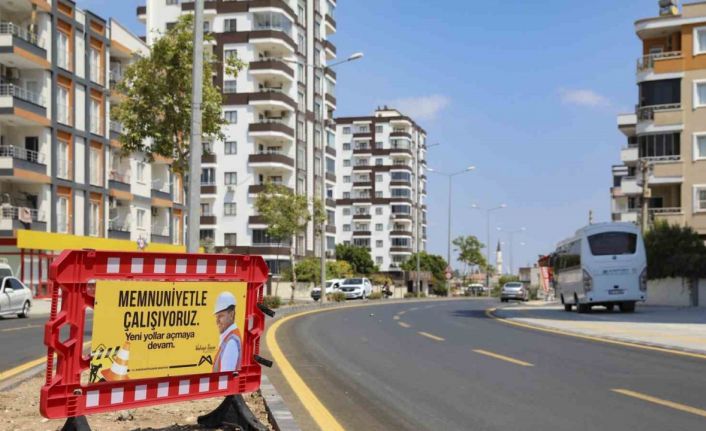 Tarsus’un önemli caddesinde 2. etap çalışmaları tamamlandı