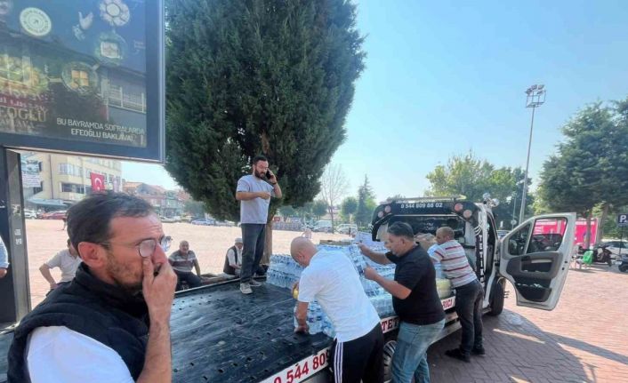 Tavşanlı halkı, Harmancık’taki yangın için seferber oldu