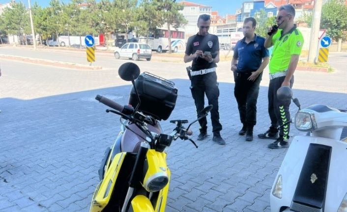Tavşanlı’da motosiklet ile otomobil çarpıştı: 1 yaralı