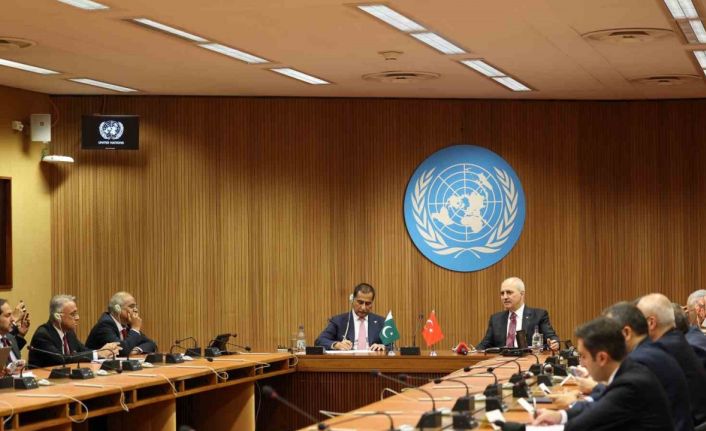 TBMM Başkanı Kurtulmuş, Pakistan Ulusal Meclis Başkanı Sadık ile bir araya geldi