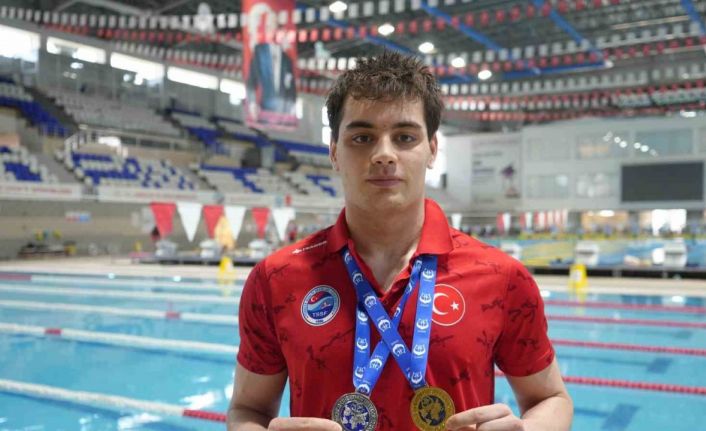 Tedavi amaçlı başladığı yüzmede Avrupa şampiyonu oldu