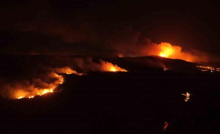 Tekirdağ’da birçok noktada çıkan orman yangını havadan görüntülendi