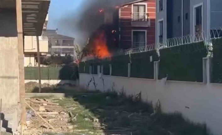 Tekirdağ’da ev yangını paniğe neden oldu