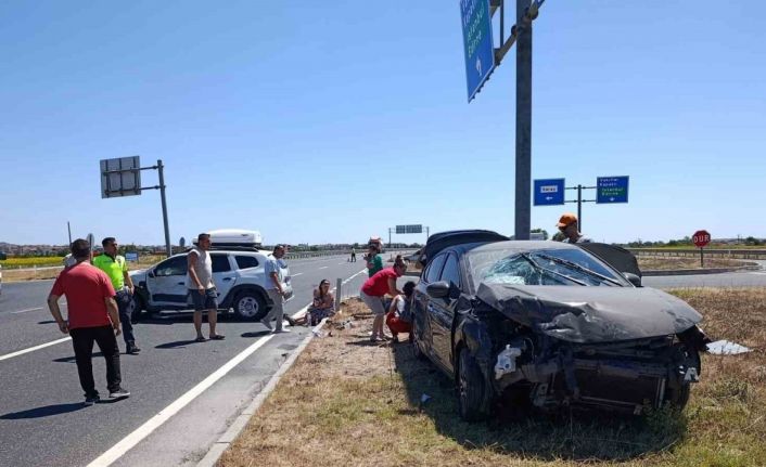 Tekirdağ’da ışık ihlali sonucu trafik kazası: 2’si çocuk, 9 yaralı