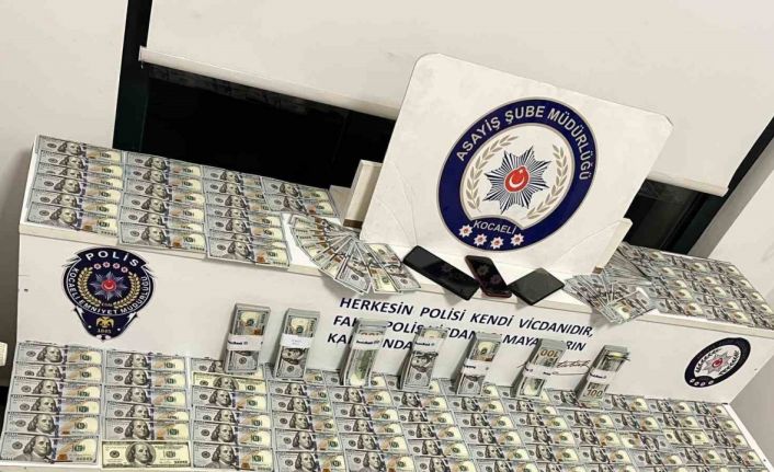 Telefon dolandırıcıları 85 bin 400 dolar ile yakalandı