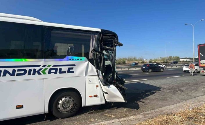 TEM’deki kazada ağır yaralanan hostes hayatını kaybetti