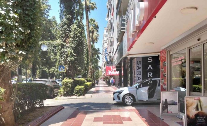 Termometreler 43 dereceyi gösterdi,  Aydın hayalet şehre döndü