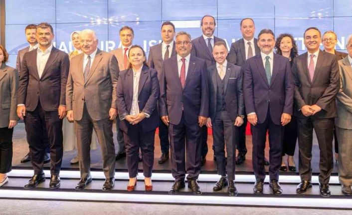 THY ile Dubai İslami Bankası arasında yenilikçi finansal kiralama işleminin imza töreni gerçekleştirildi