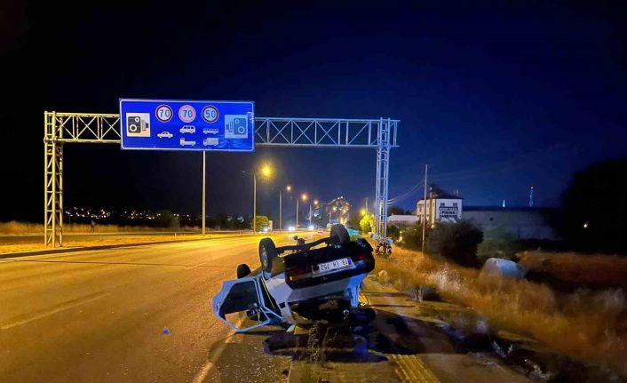 Tırın sıkıştırdığı otomobil takla attı: 1 yaralı