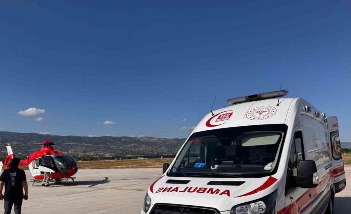 Tokat’ta parmakları kopan çocuk, helikopterle Ankara’ya sevk edildi