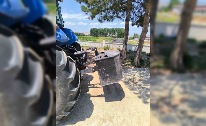 Traktörden düşen 2 yaşındaki çocuk hayatını kaybetti