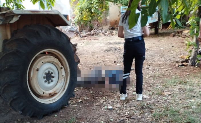 Traktörün altında kalan yaşlı adam hayatını kaybetti