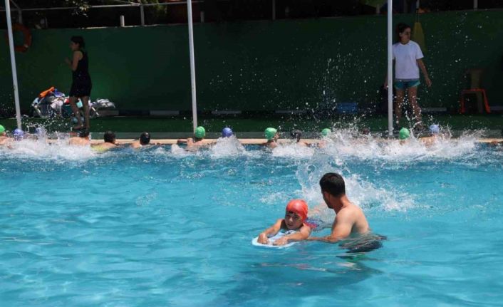 Turgutlu’da çocuklar yaz spor okullarıyla hem eğleniyor hem öğreniyor