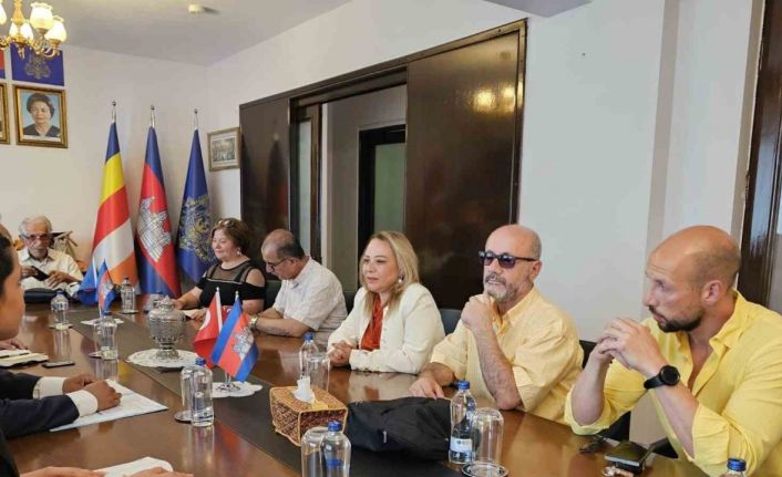 Türkiye ile Kamboçya arasında sağlık ve ticarette stratejik iş birliği