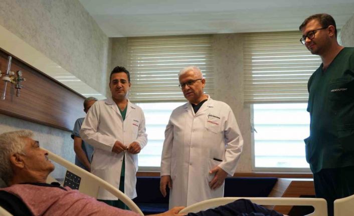 Türkiye’de nadir uygulanan yöntemle hayata tutundu