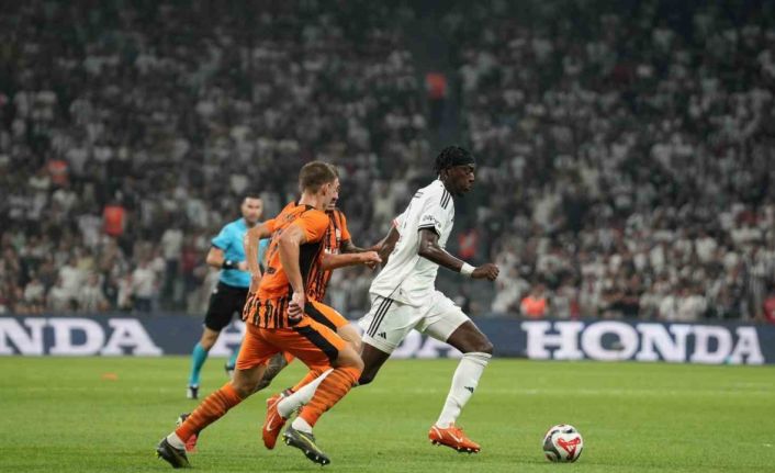 UEFA Avrupa Ligi: Beşiktaş: 1 - Shakhtar Donetsk: 2 (İlk yarı)
