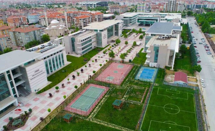 Üniversite adayları için başarının anahtarı KTO Karatay’da