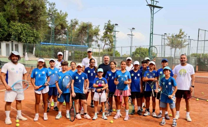 Ürdünlü tenisçiler kamp için Adana’da
