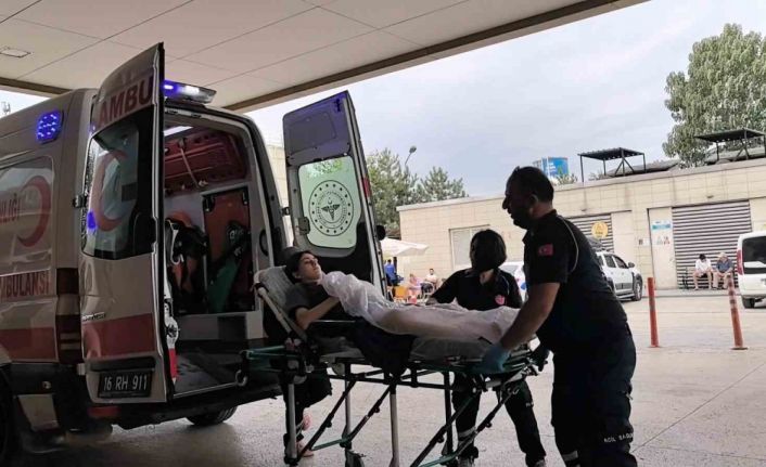 Üzerine sıcak su dökülen market çalışanı hastanelik oldu