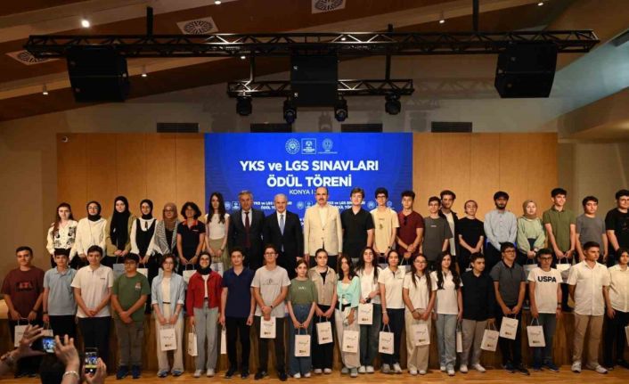Vali Akın ve Başkan Altay, YKS ve LGS’de dereceye giren Konyalı öğrencilerle buluştu