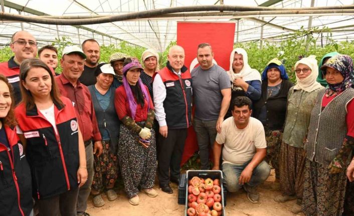 Vali Coşkun, Acıpayam’da sera üreticileriyle bir araya geldi