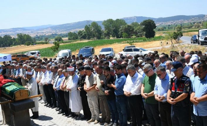 Vali Ustaoğlu, gölette boğulan çocukların cenaze namazlarına katıldı