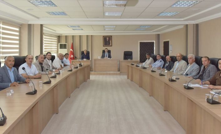 Vali Yardımcısı Zor, köy muhtarlarıyla bir araya geldi