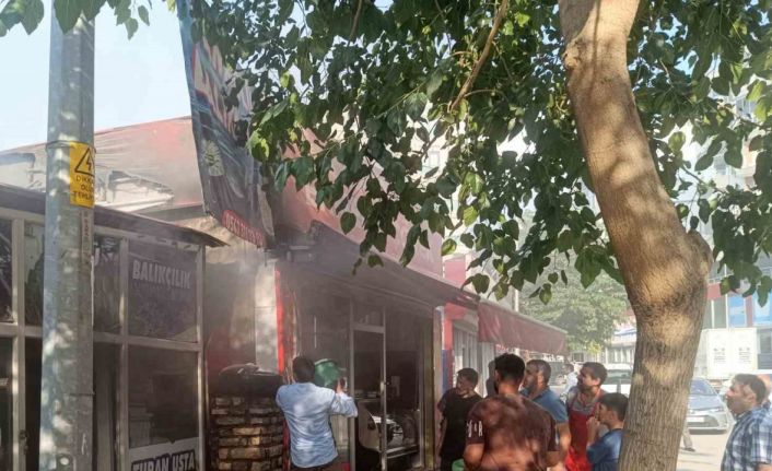 Van’da iş yerinde yangın paniği: İlk müdahaleyi vatandaşlar yaptı