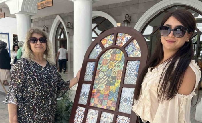 Van’da kadın kursiyerlerin el emeği beğeniye sunuldu