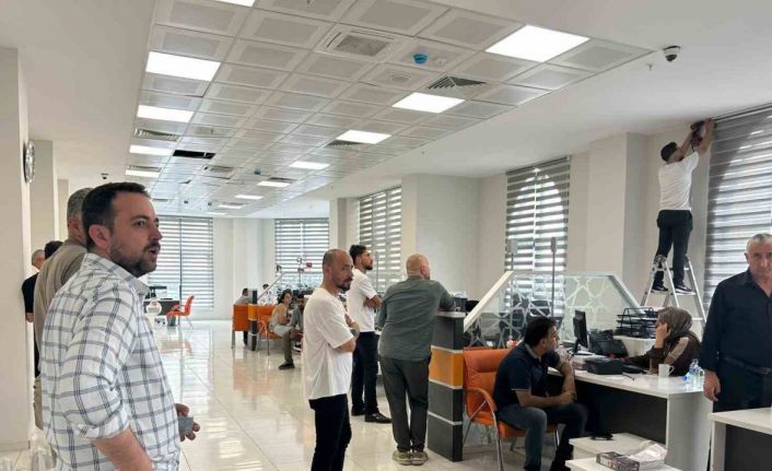 Van’daki nüfus müdürlüklerinde sürücü belgesi yenileme yoğunluğu