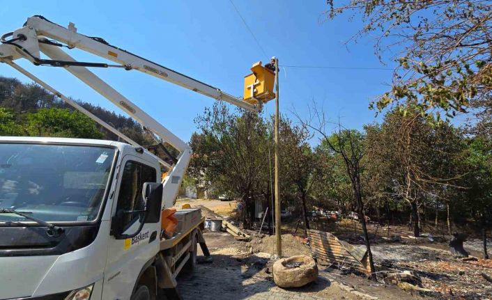 Yangından etkilenen köyde yeniden yaşam alanları kuruluyor