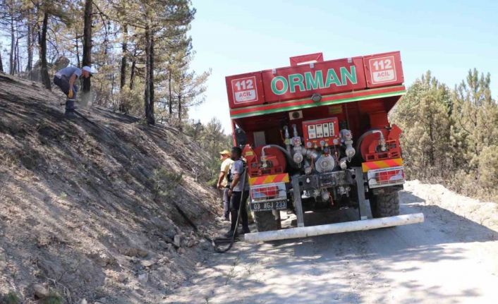 Yangınla mücadelede onları ne uykusuzluk ne de yorgunluk durduruyor